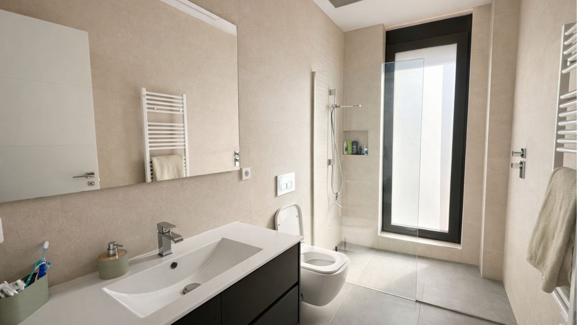 Revente - Villa -
Las Colinas Golf Resort - Las Colinas golf