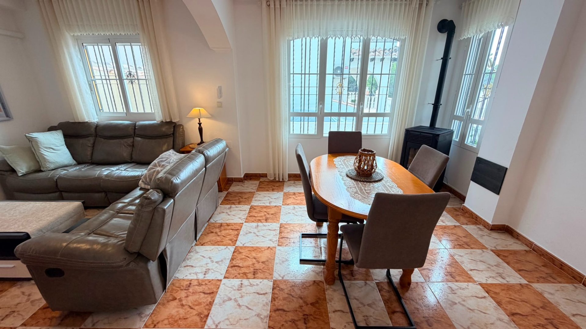 Revente - Villa -
Lomas de Cabo Roig - Orihuela Costa