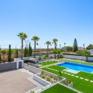 Revente - Villa -
Los Montesinos - La Herrada