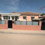 Revente - Villa -
Los Montesinos - La Herrada