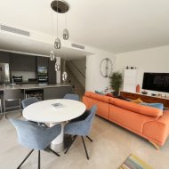 Revente - Villa -
Los Montesinos - La Herrada