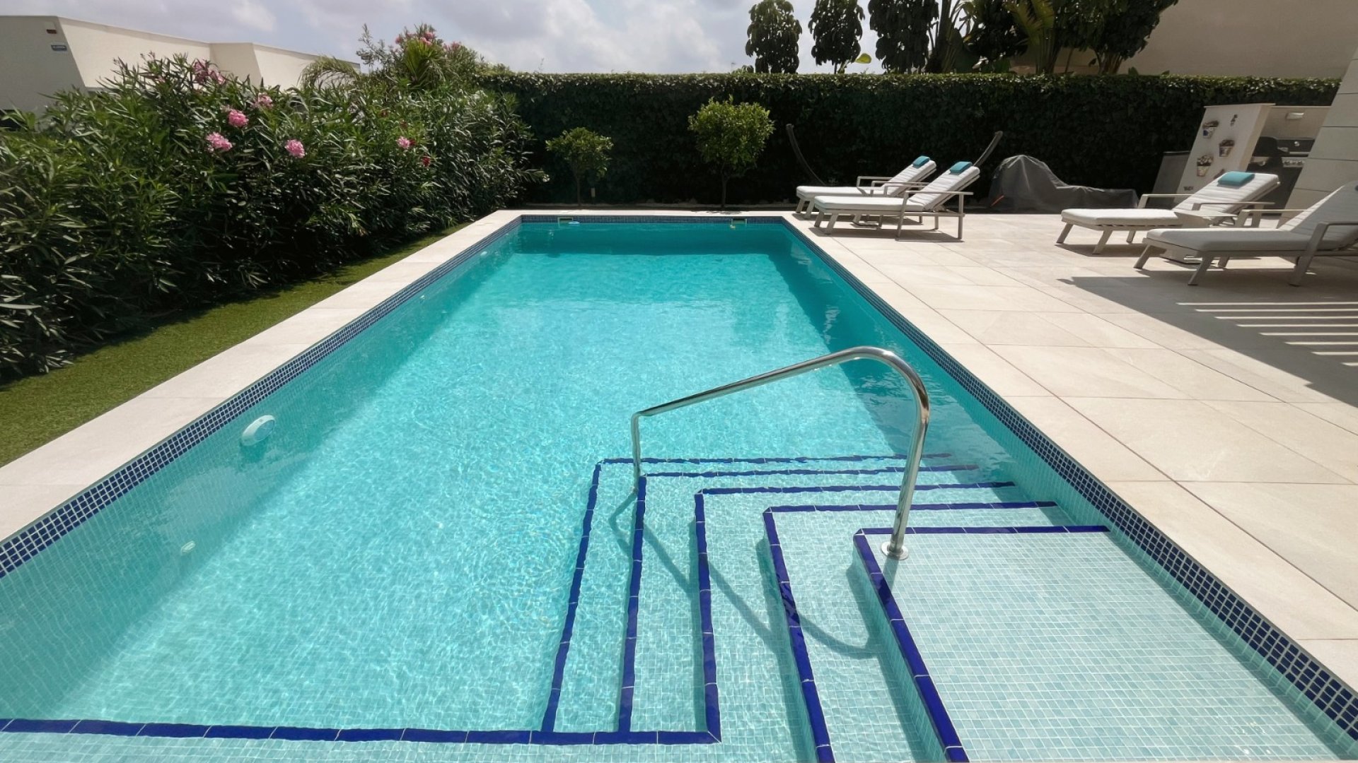 Revente - Villa -
Los Montesinos - La Herrada
