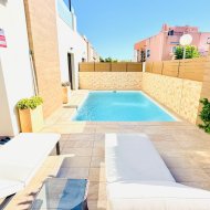 Revente - Villa -
Los Montesinos - La Herrada