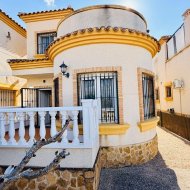 Revente - Villa -
Los Montesinos - La Herrada