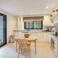 Revente - Villa -
Malaga - Benahavís