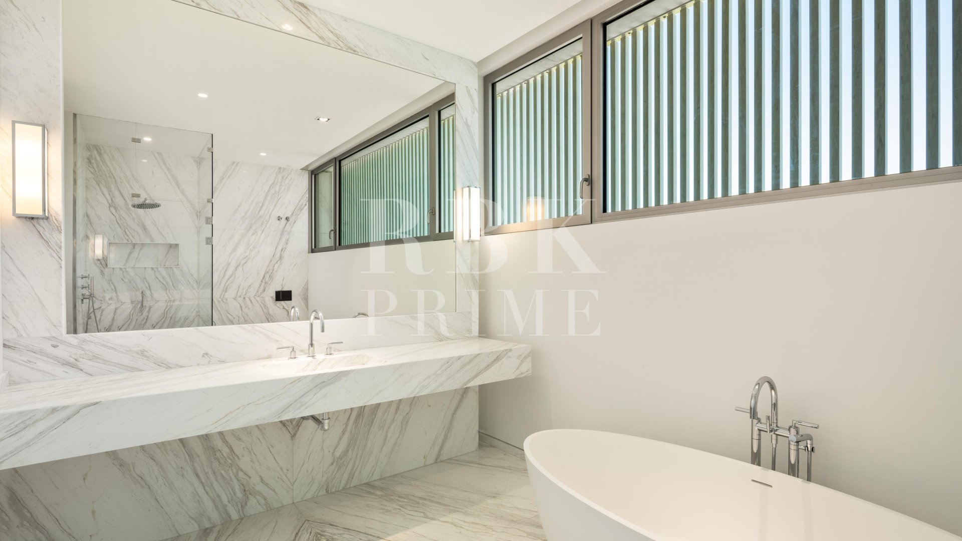 Revente - Villa -
Malaga - Casares