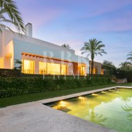 Revente - Villa -
Malaga - Casares