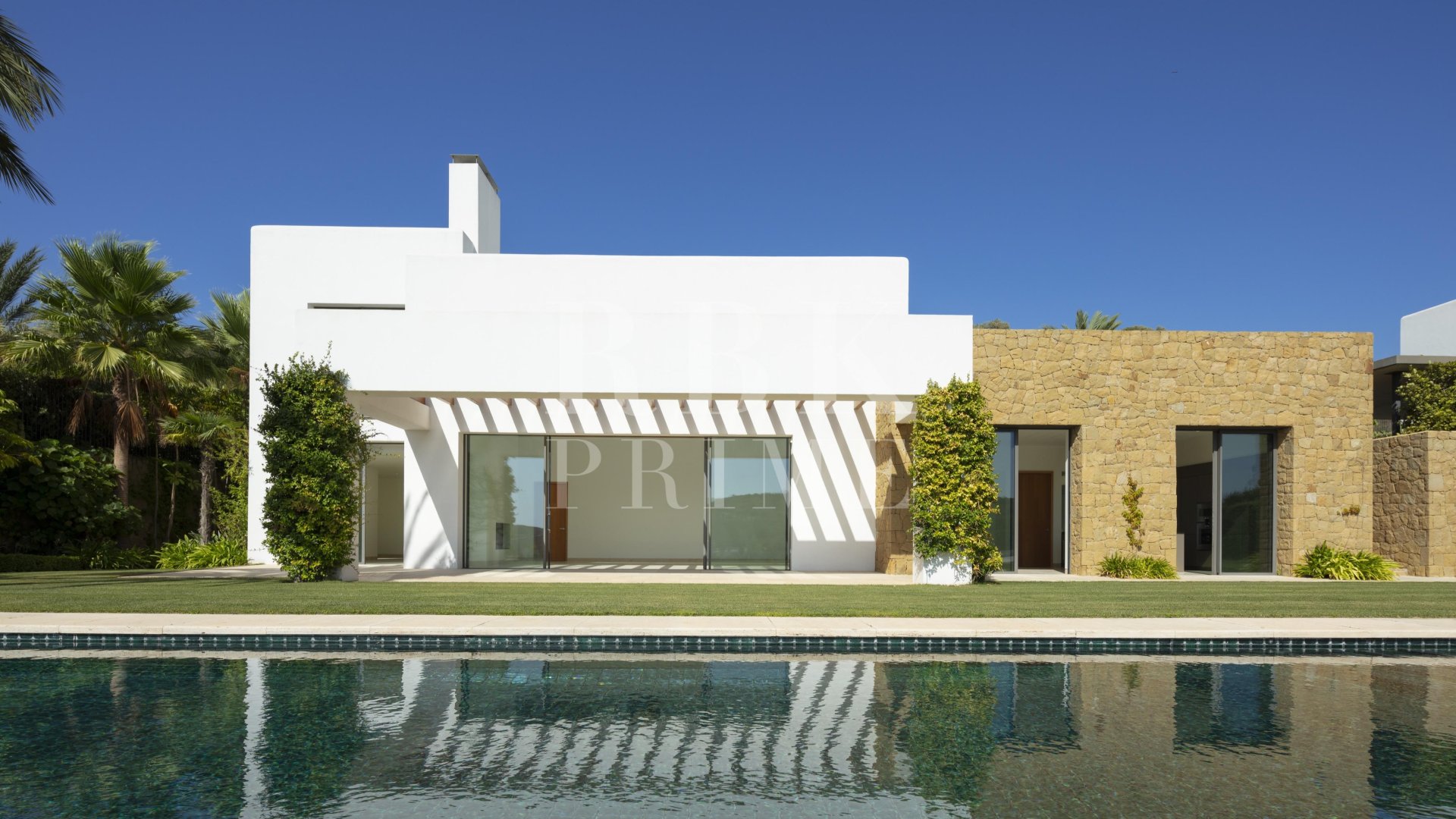 Revente - Villa -
Malaga - Casares