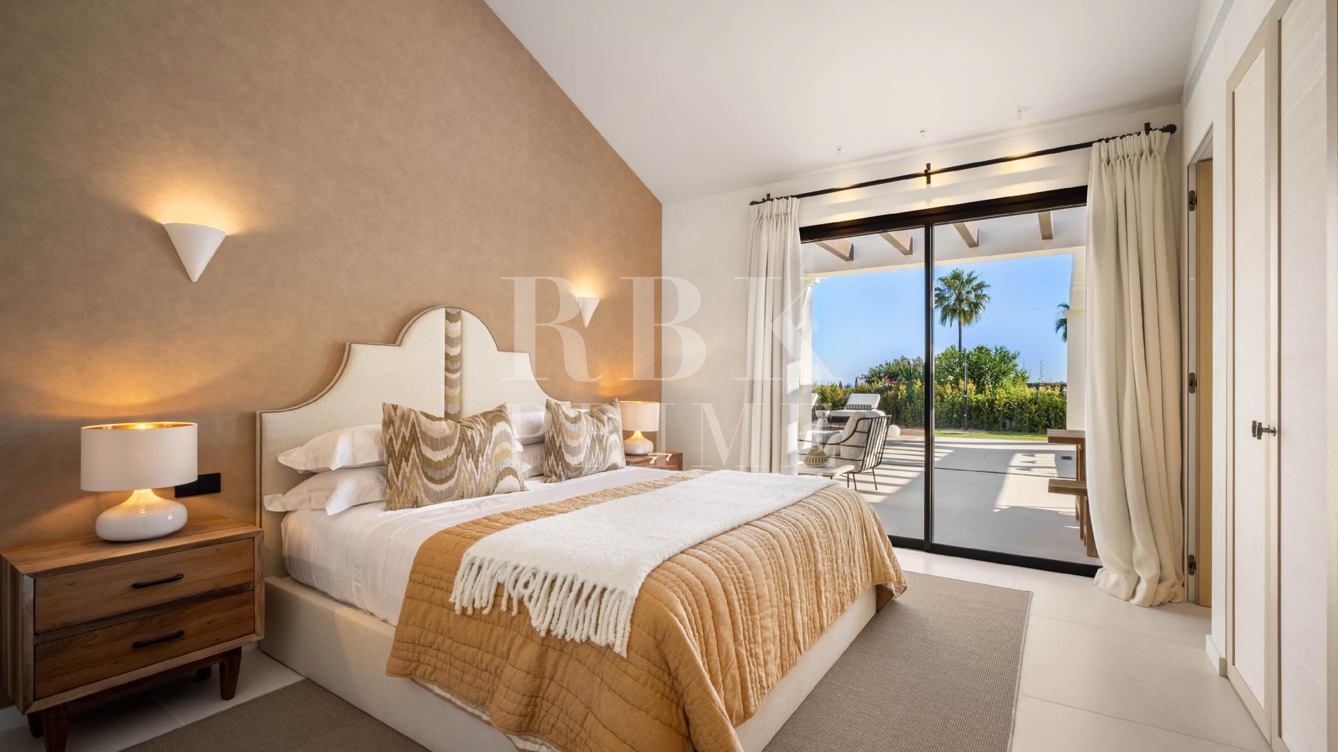 Revente - Villa -
Malaga - Nueva Andalucía