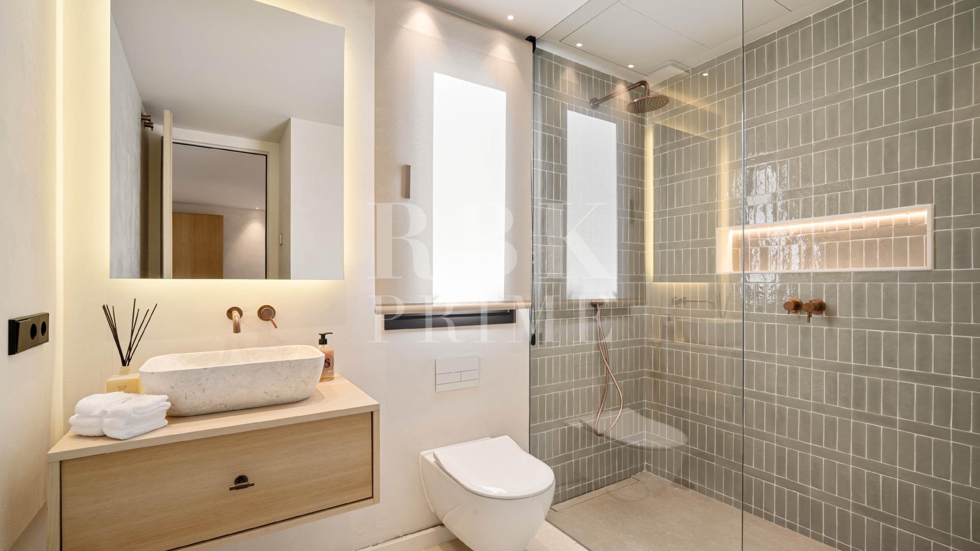 Revente - Villa -
Malaga - Nueva Andalucía