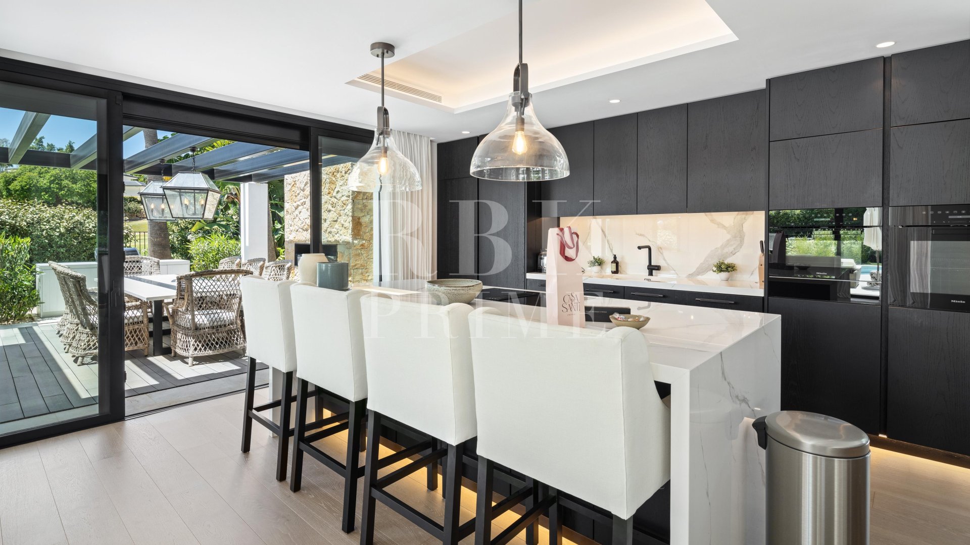 Revente - Villa -
Malaga - Nueva Andalucía