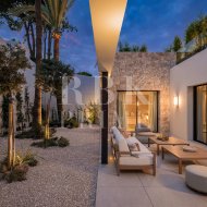 Revente - Villa -
Malaga - Nueva Andalucía