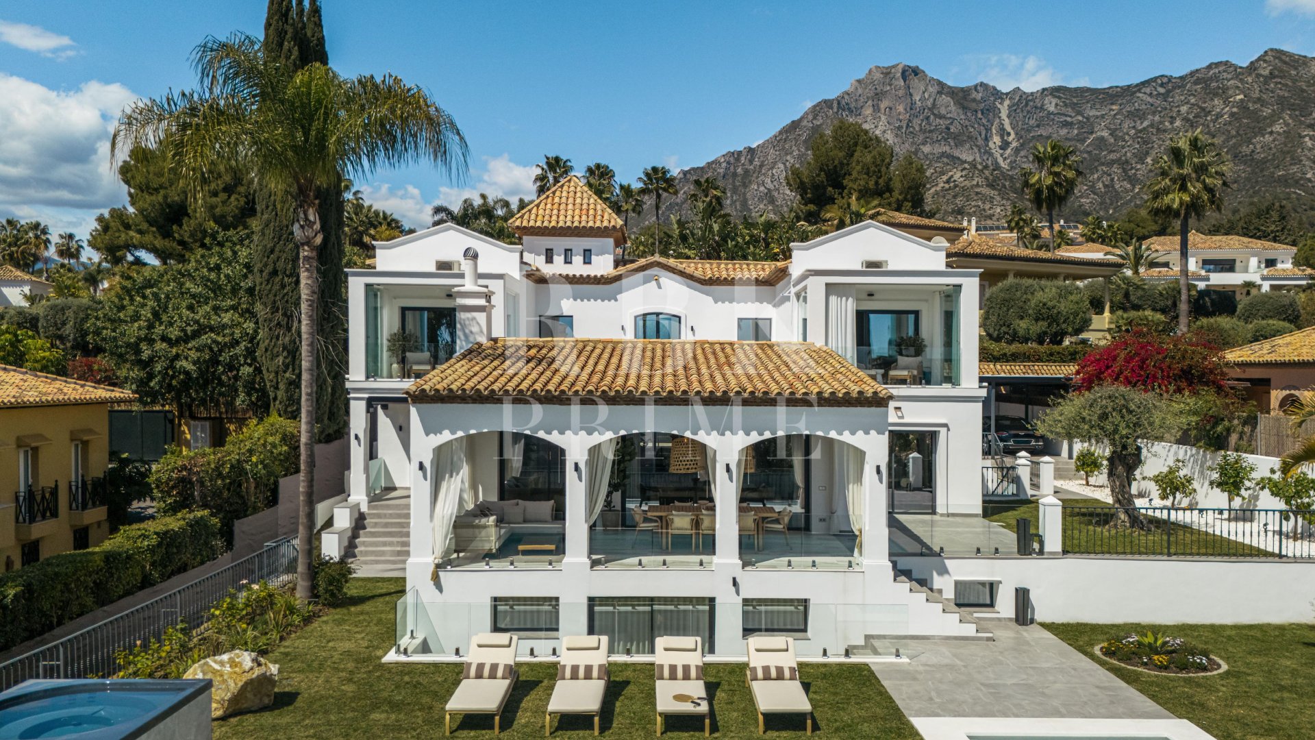 Revente - Villa -
Marbella
