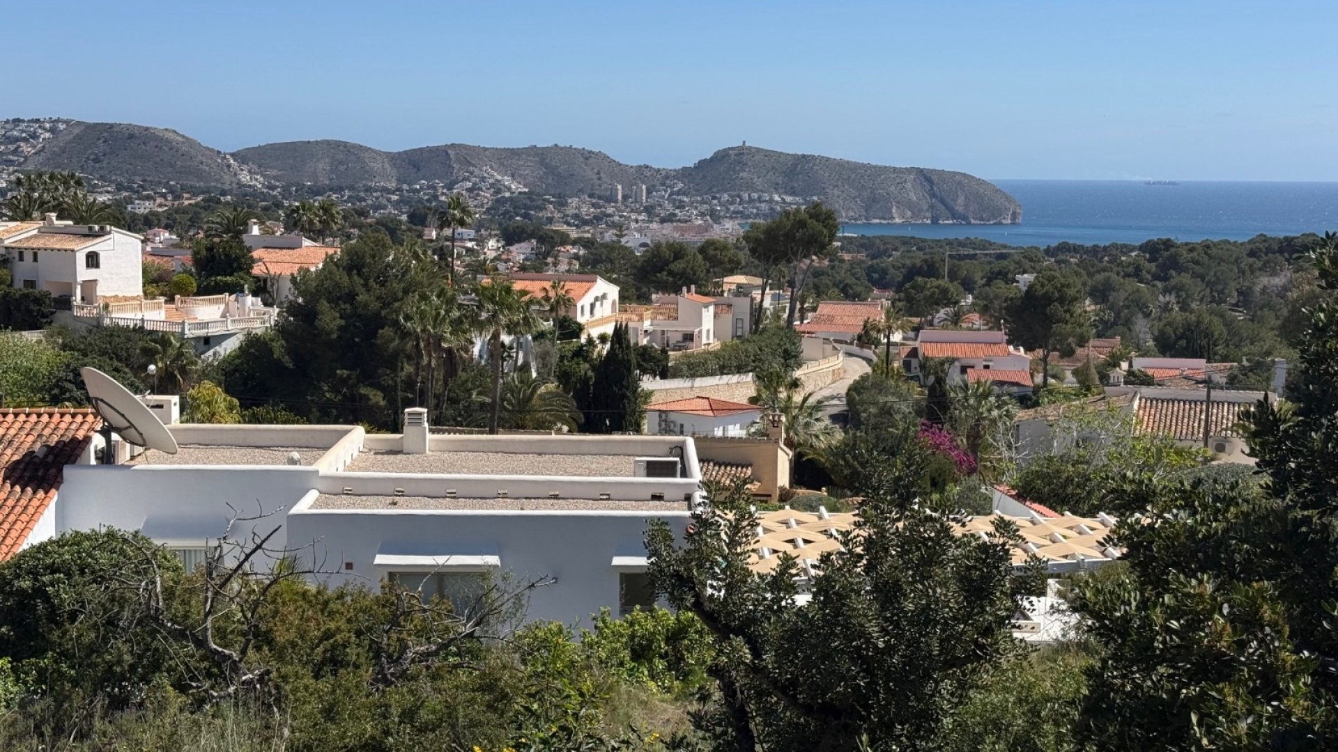 Revente - Villa -
Moraira - Benimeit