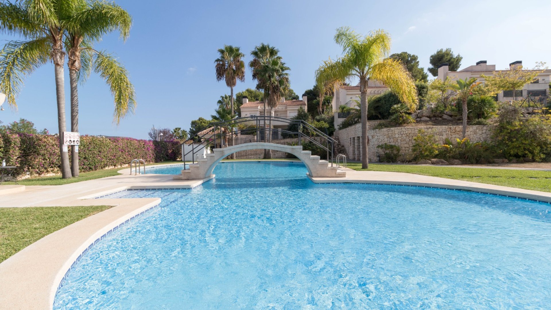 Revente - Villa -
Moraira - Sabatera