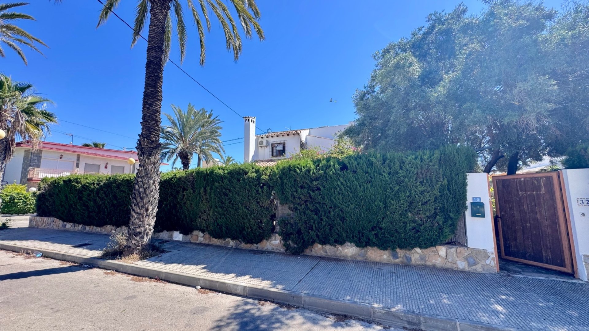 Revente - Villa -
Orihuela Costa - Cabo Roig