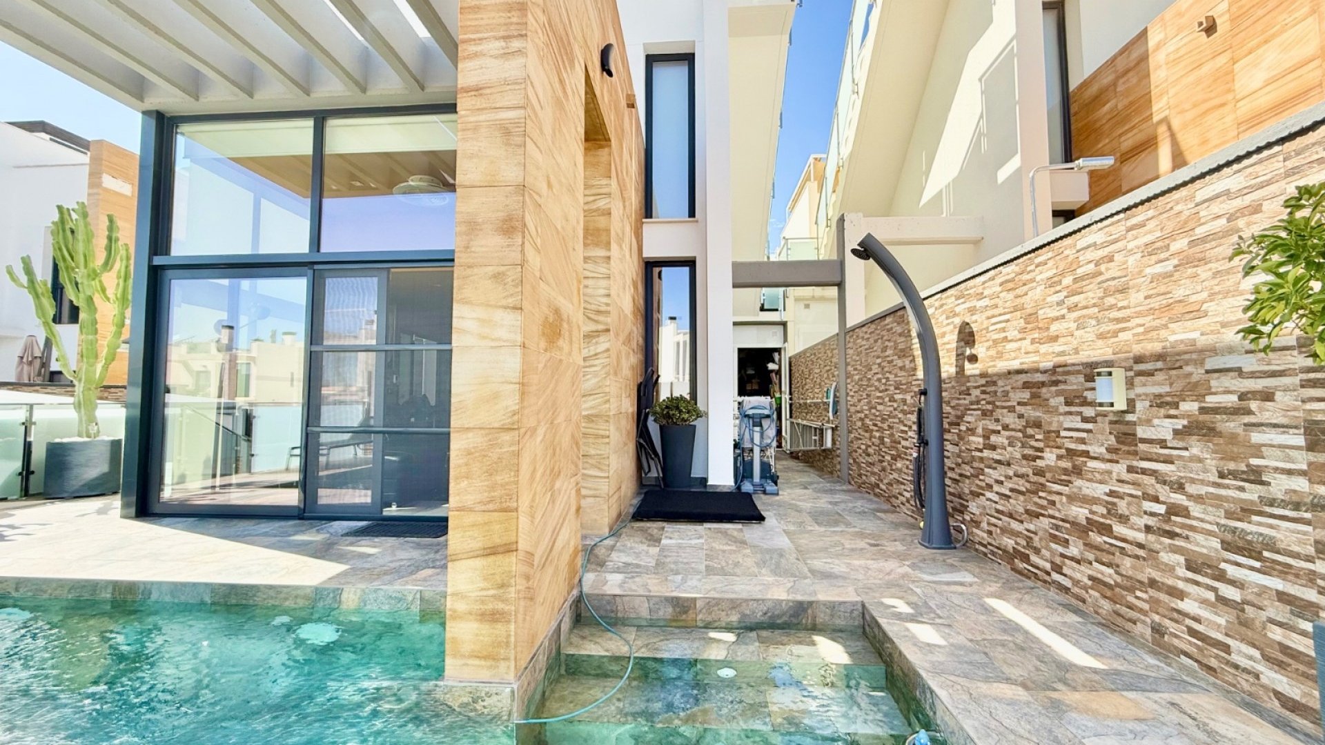 Revente - Villa -
Orihuela Costa - Cabo Roig