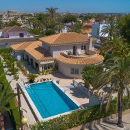 Revente - Villa -
Orihuela Costa - Cabo Roig