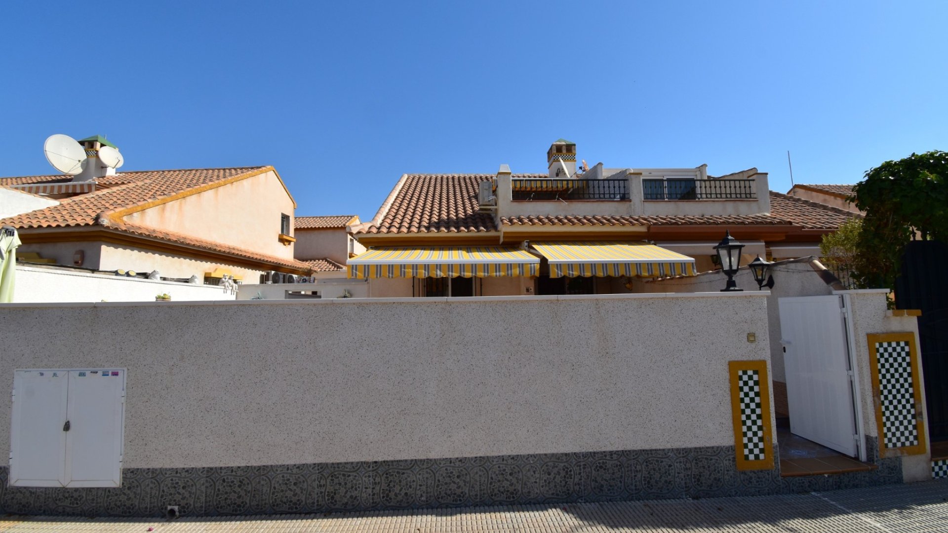 Revente - Villa -
Orihuela Costa - La Zenia