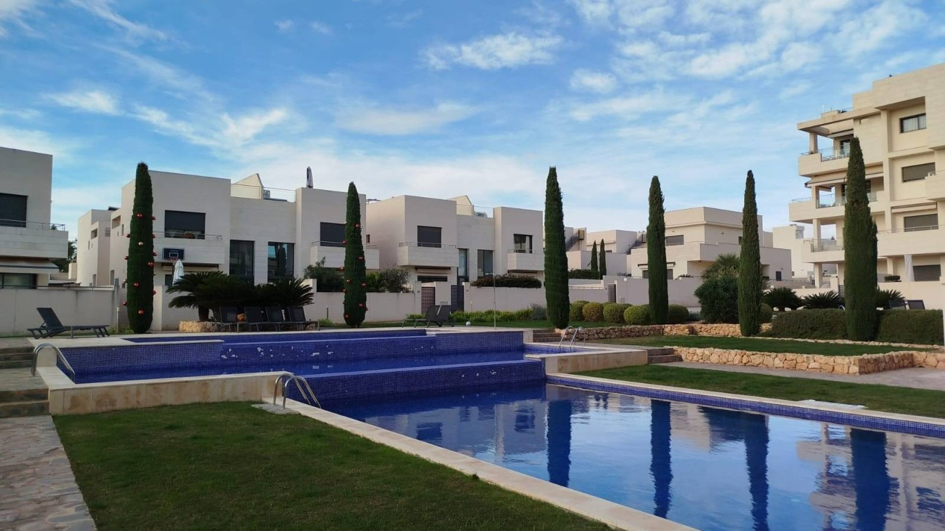 Revente - Villa -
Orihuela Costa - La Zenia