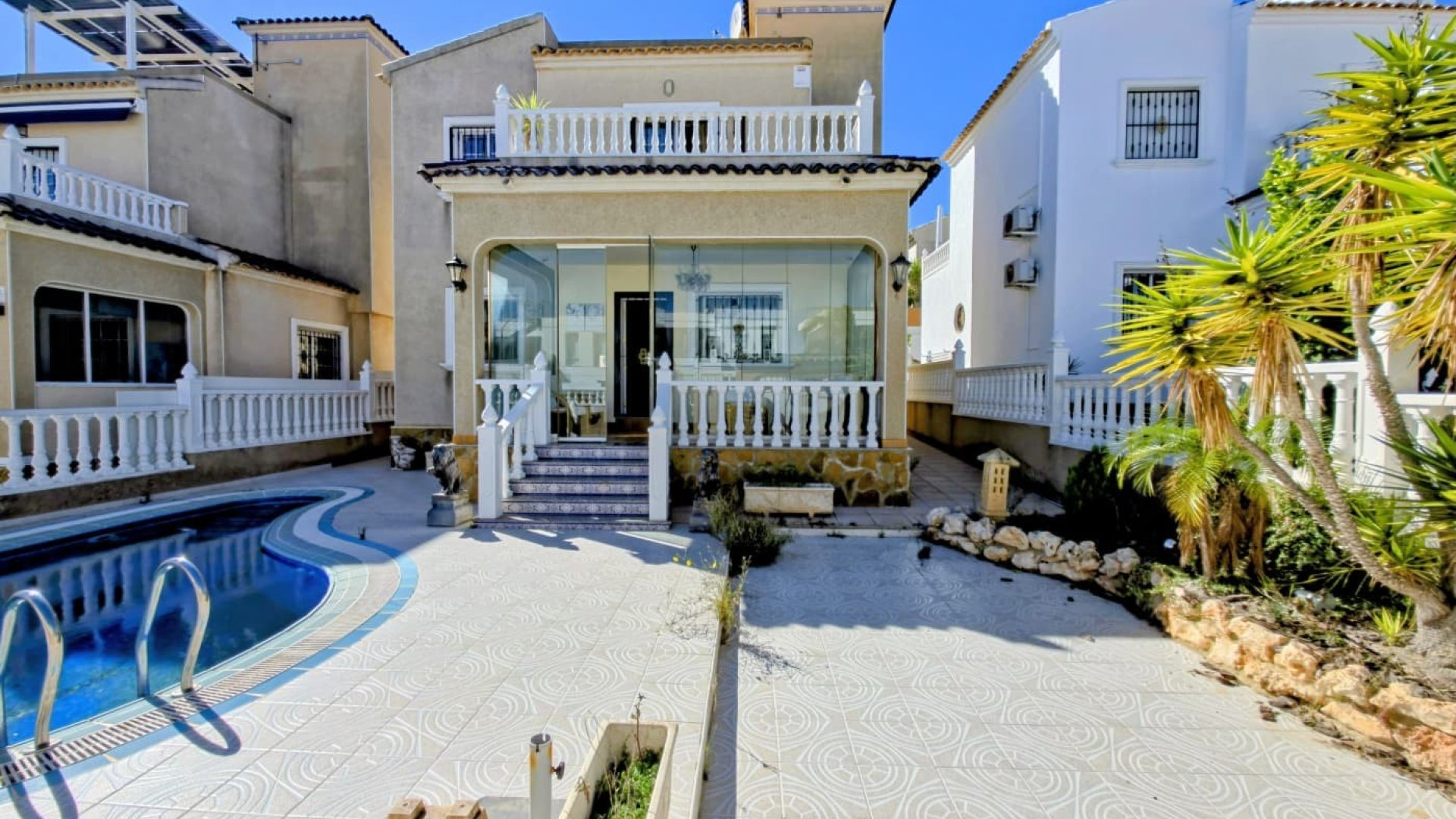 Revente - Villa -
Orihuela Costa - Las Filipinas