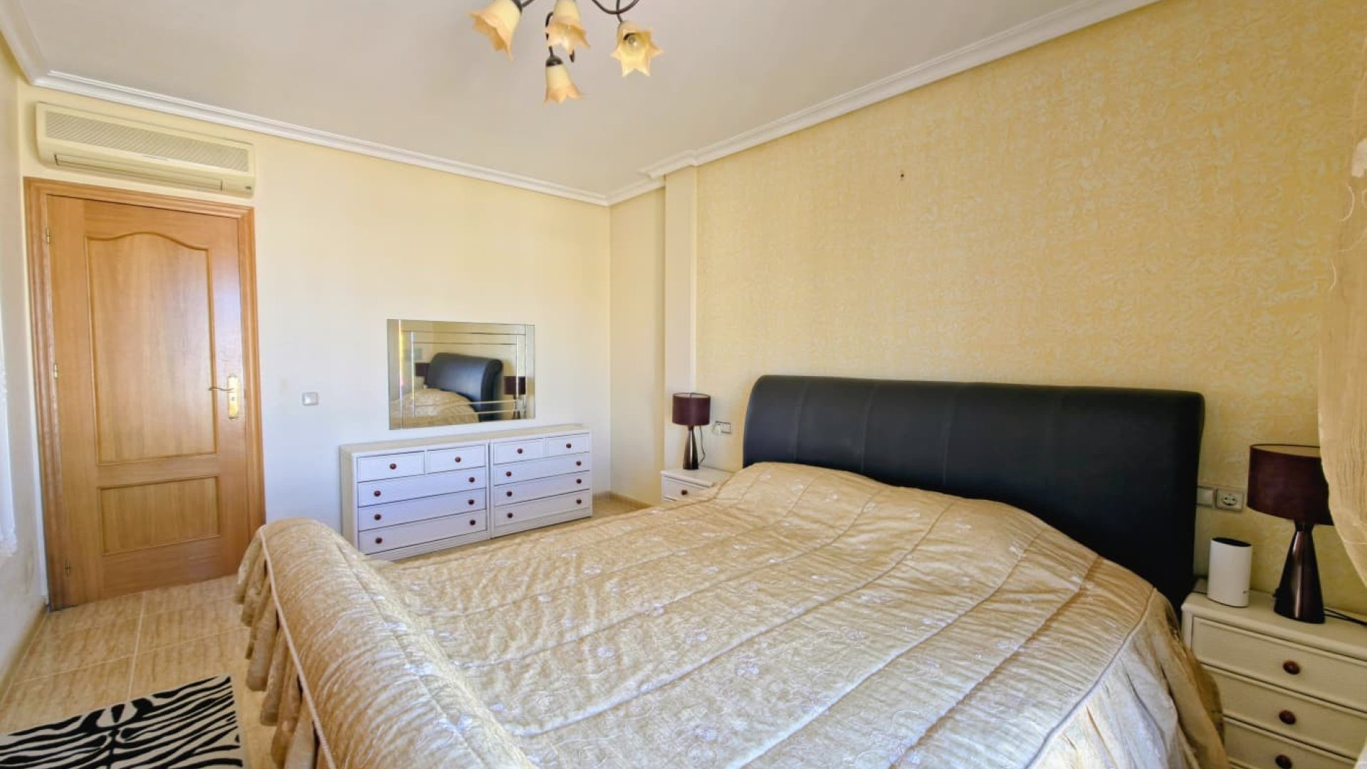 Revente - Villa -
Orihuela Costa - Las Filipinas