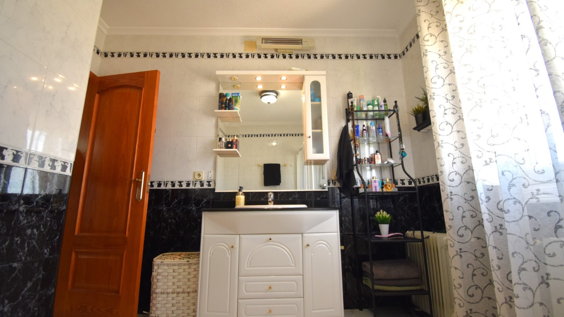 Revente - Villa -
Orihuela Costa - Los Balcones