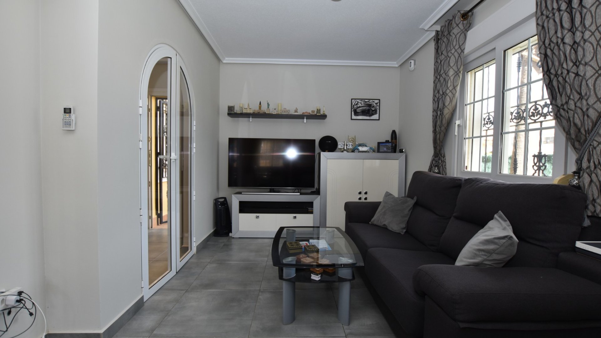 Revente - Villa -
Orihuela Costa - Los Dolses