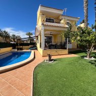 Revente - Villa -
Orihuela Costa - Los Dolses