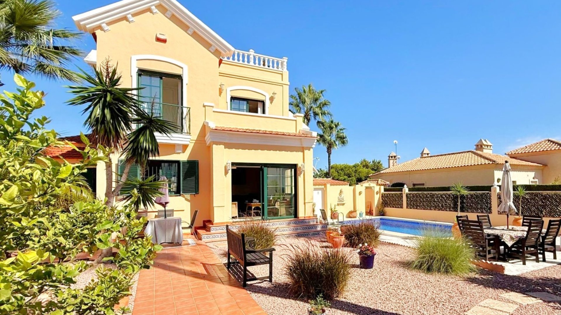 Revente - Villa -
Orihuela Costa - Los Dolses