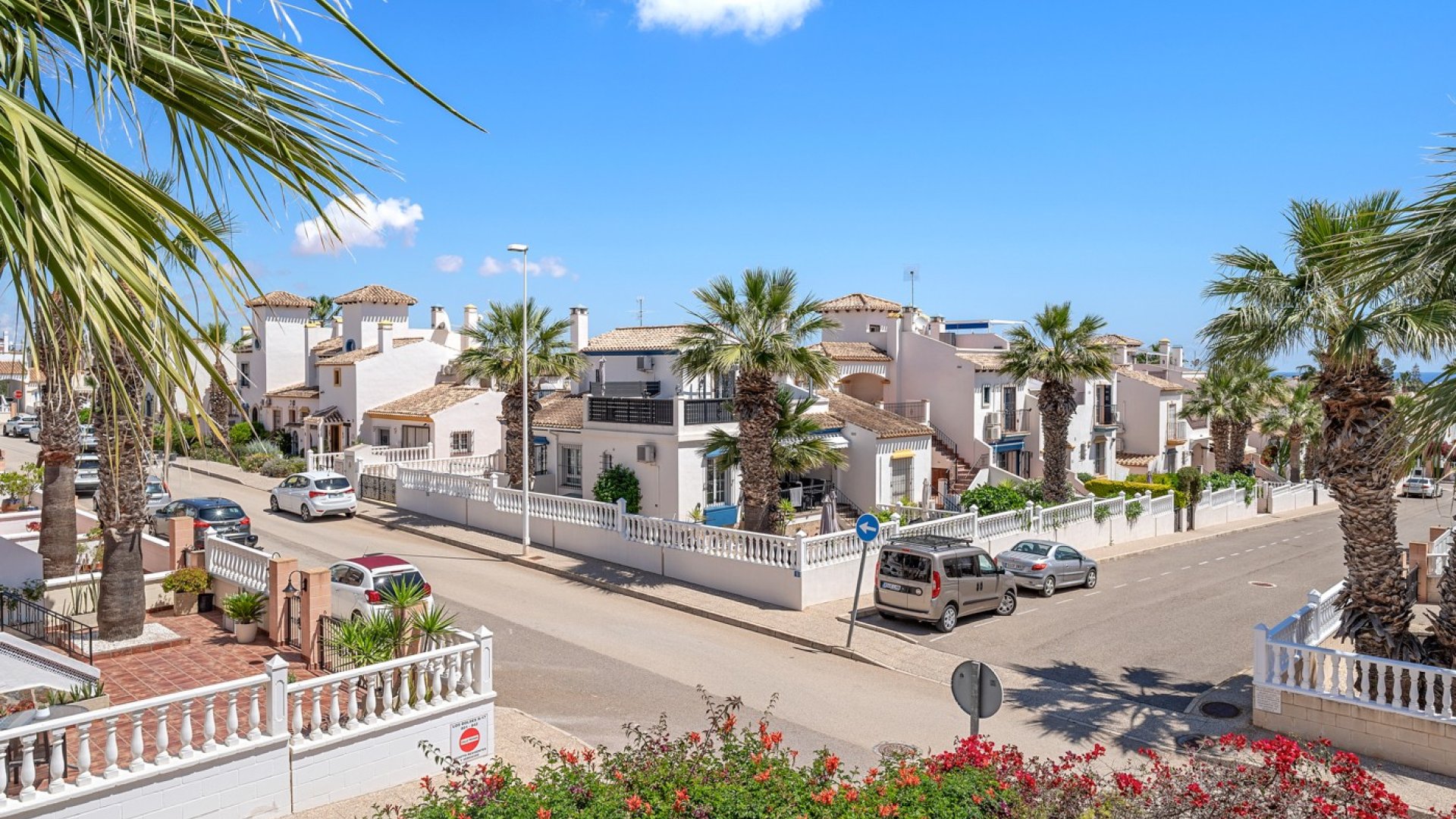 Revente - Villa -
Orihuela Costa - Los Dolses