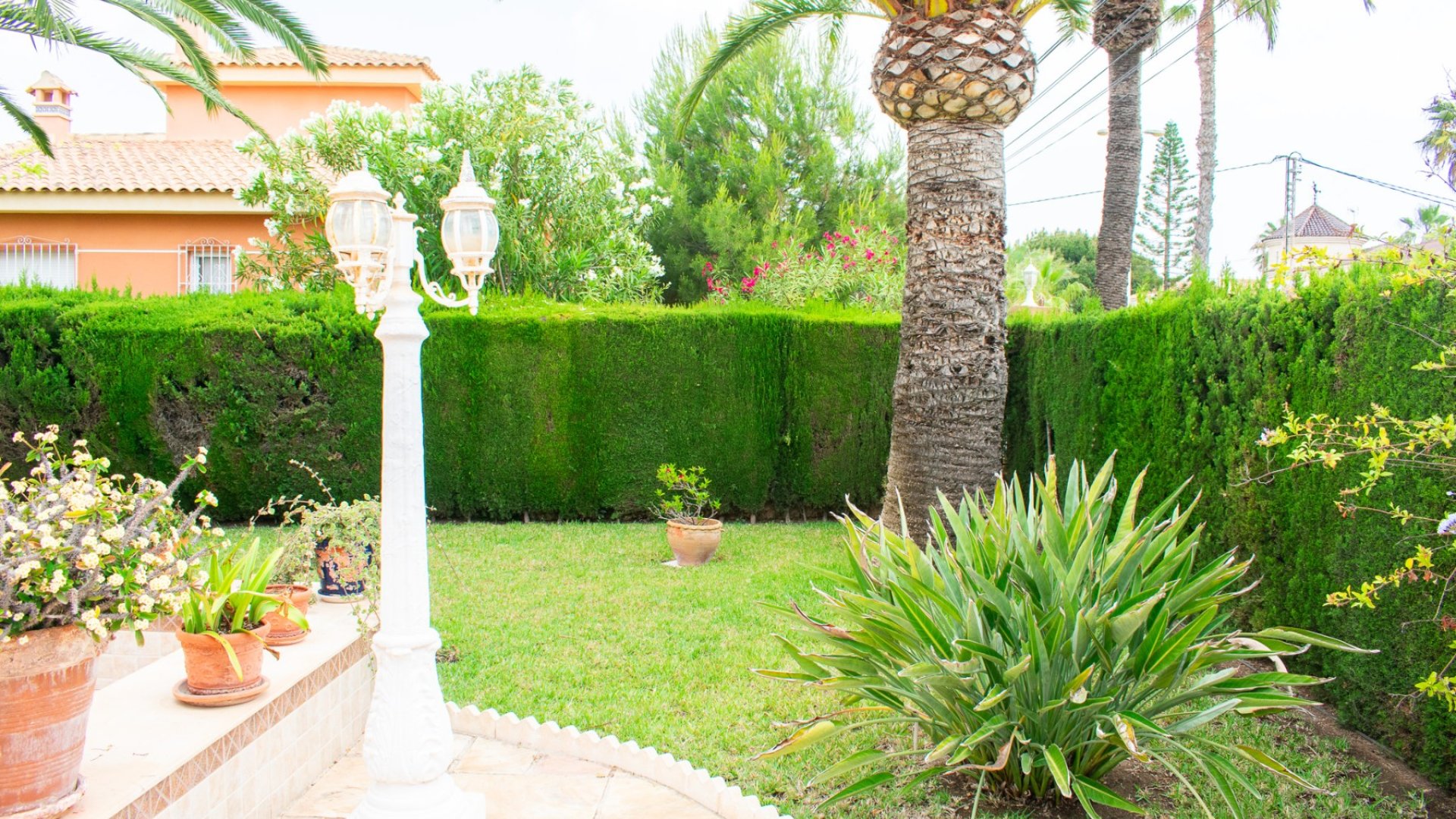 Revente - Villa -
Orihuela Costa - MUY CERCA DE LA PLAYA