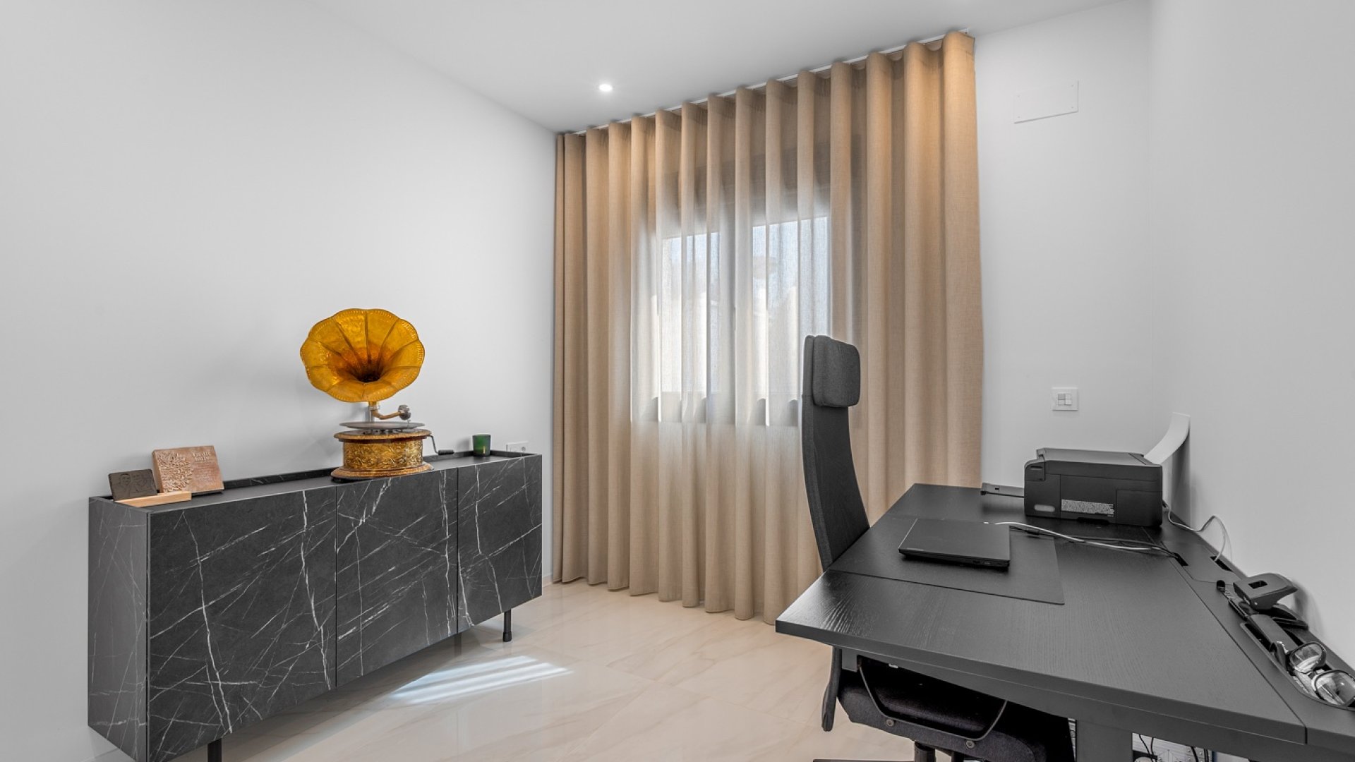 Revente - Villa -
Orihuela Costa - Orihuela