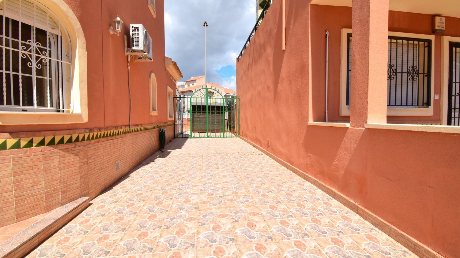 Revente - Villa -
Orihuela Costa - Playa Flamenca