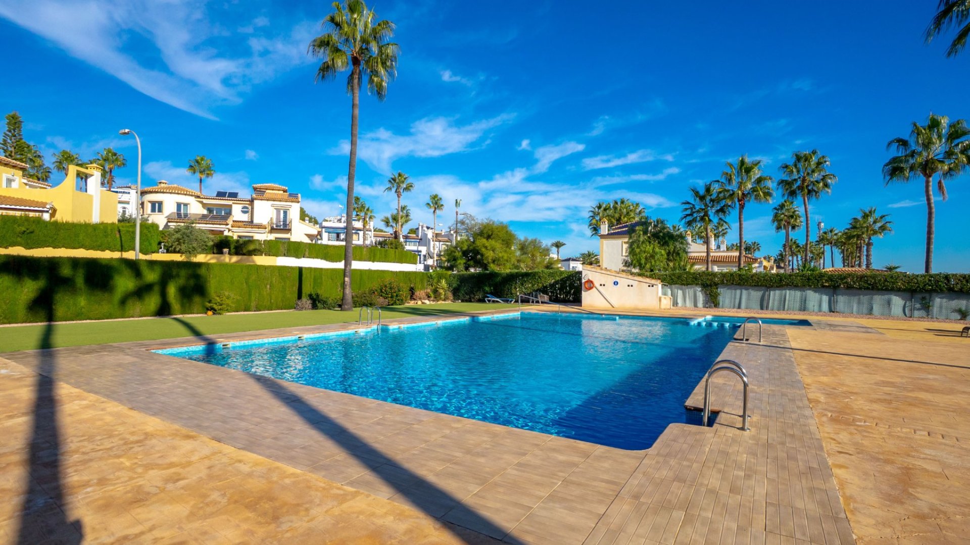 Revente - Villa -
Orihuela Costa - Villamartín