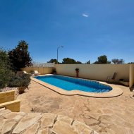 Revente - Villa -
Orihuela Costa - Villamartín