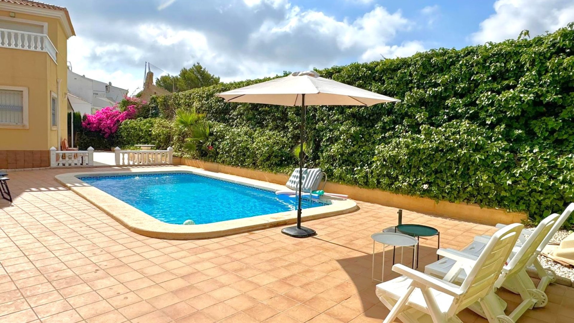 Revente - Villa -
Orihuela Costa - Villamartín
