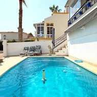 Revente - Villa -
Orihuela Costa - Villamartín
