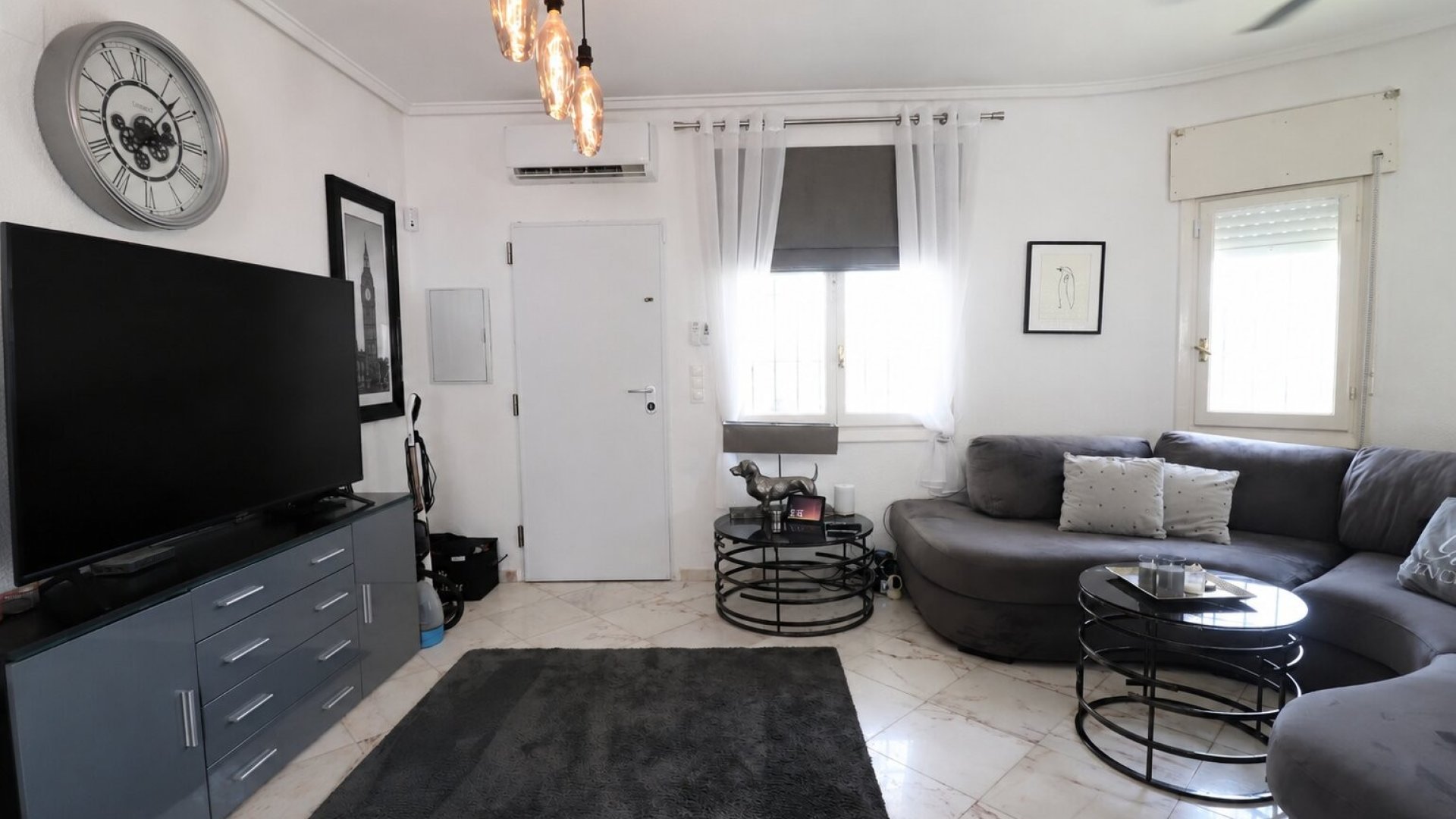 Revente - Villa -
Orihuela Costa - Villamartín