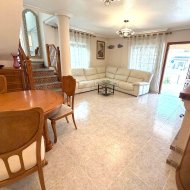 Revente - Villa -
Orihuela Costa - Villamartín