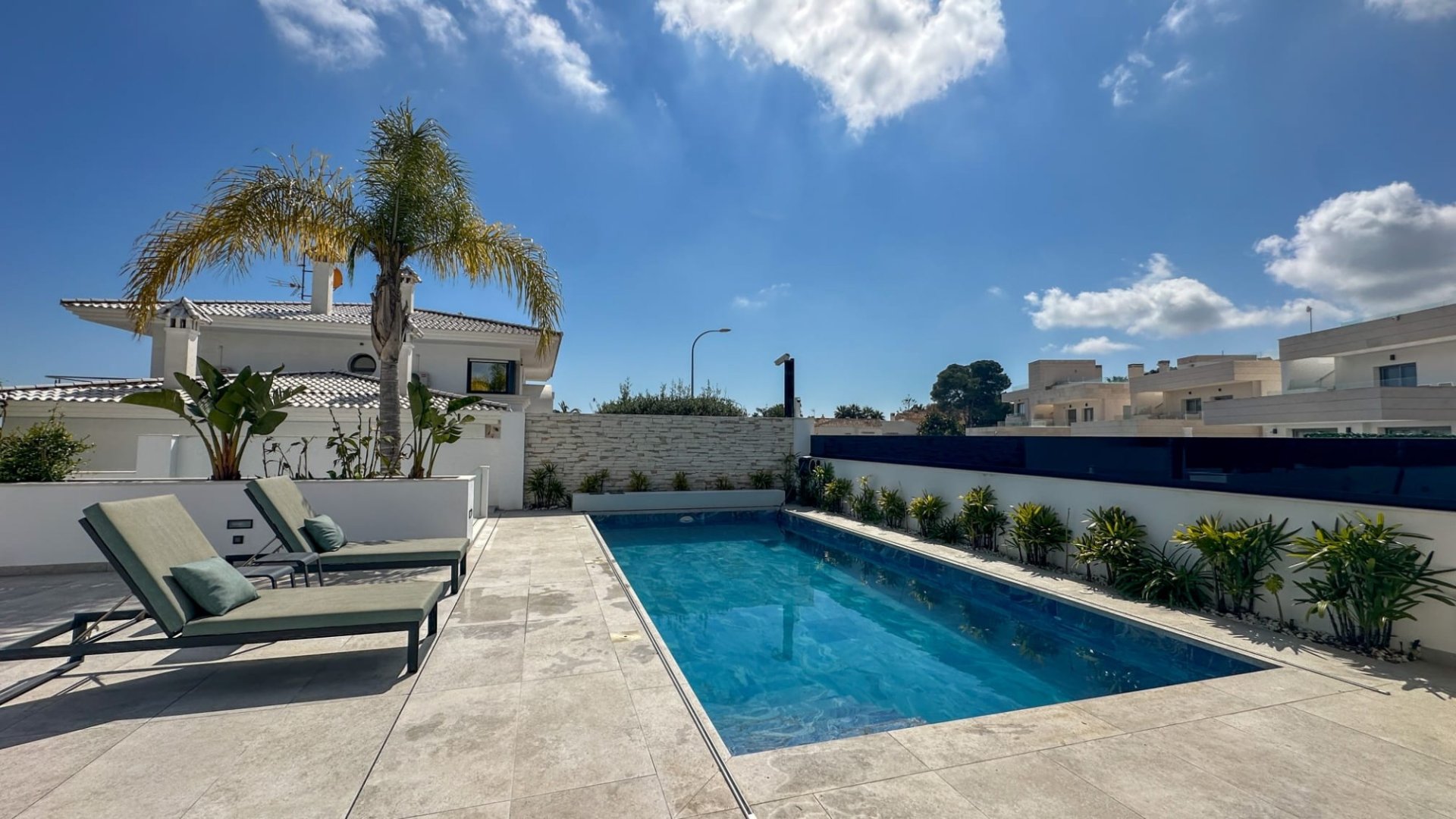 Revente - Villa -
Orihuela Costa - Villamartín