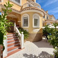 Revente - Villa -
Orihuela Costa - Villamartín