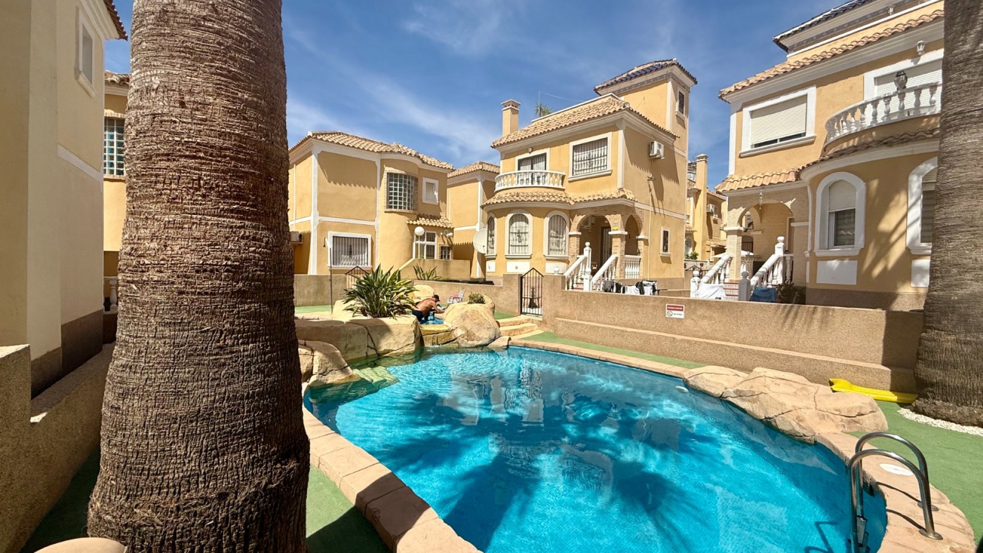 Revente - Villa -
Orihuela Costa - Villamartín