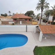 Revente - Villa -
Orihuela Costa