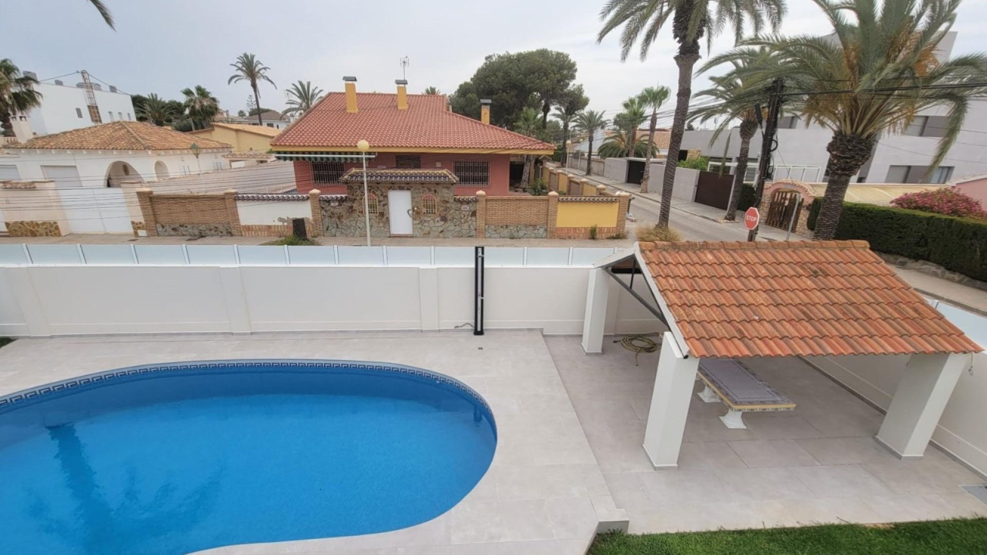 Revente - Villa -
Orihuela Costa