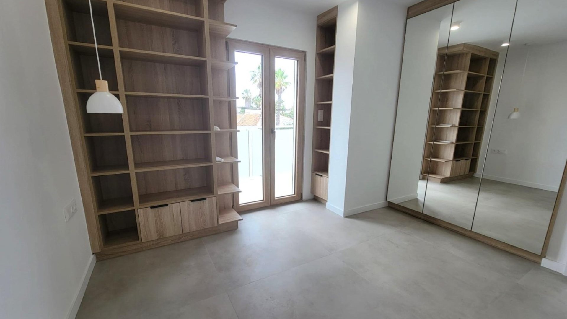 Revente - Villa -
Orihuela Costa