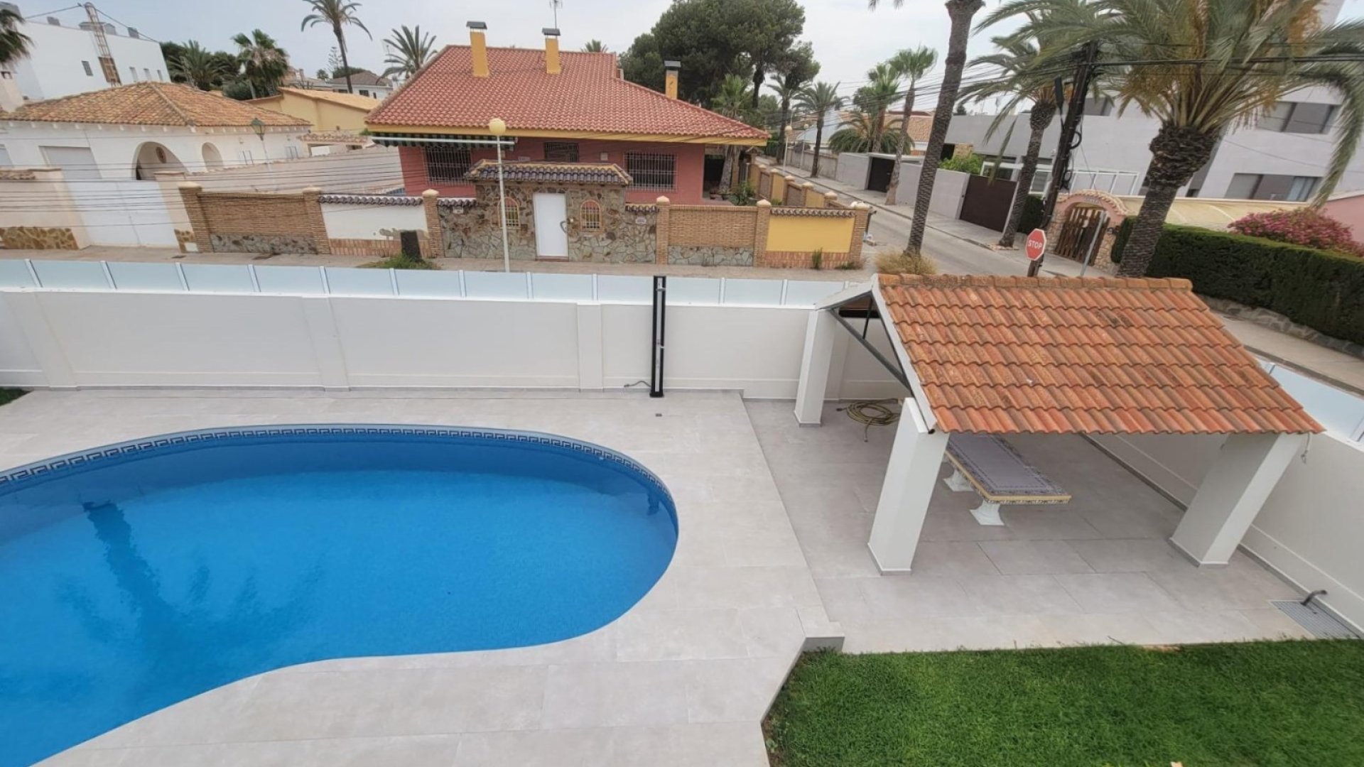 Revente - Villa -
Orihuela Costa
