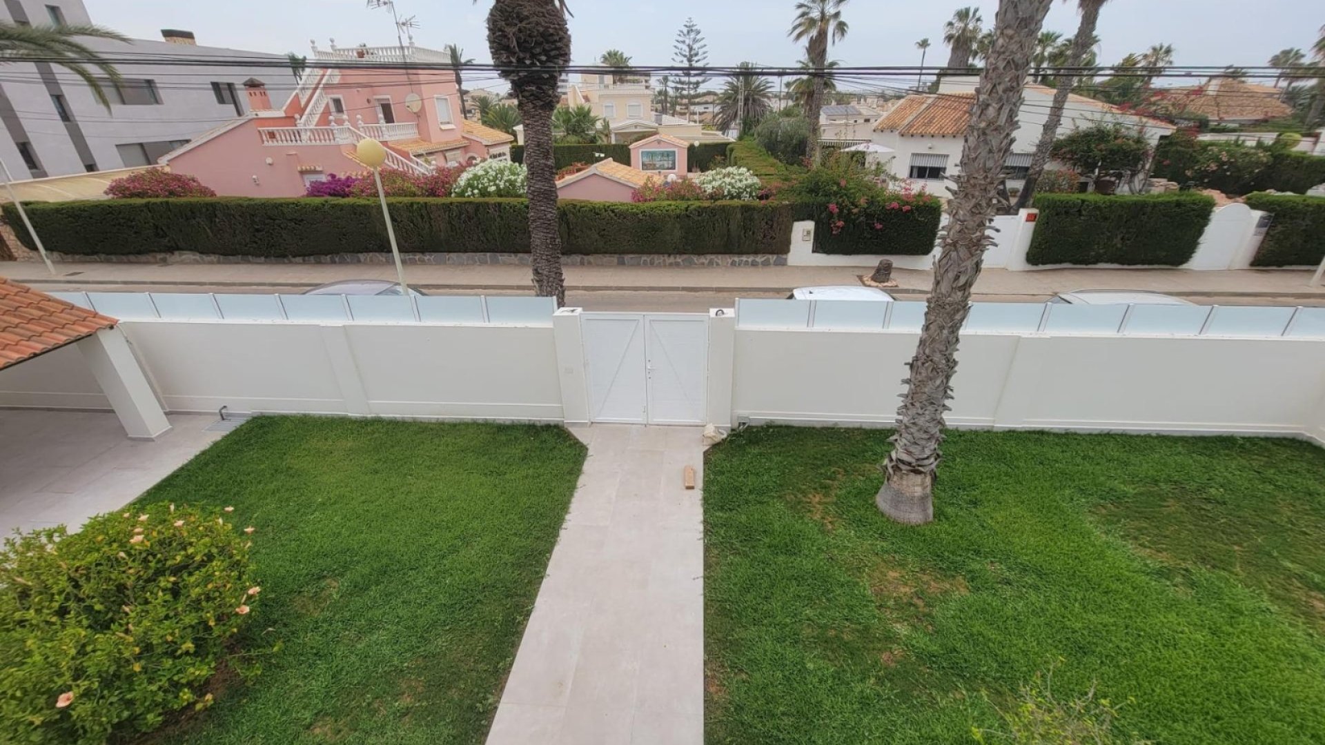 Revente - Villa -
Orihuela Costa