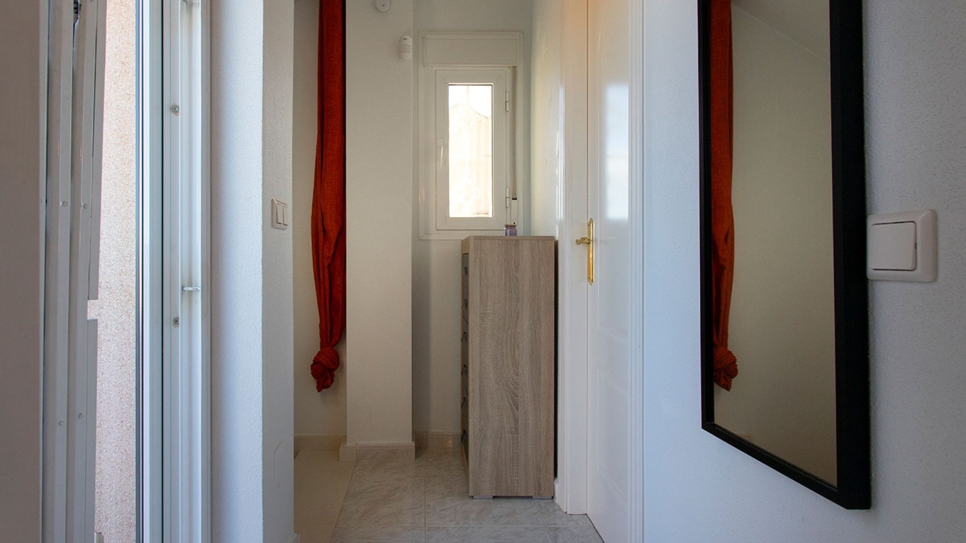 Revente - Villa -
Rojales - Pueblo