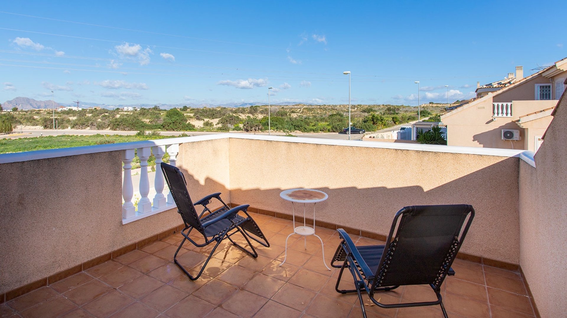 Revente - Villa -
Rojales - Pueblo